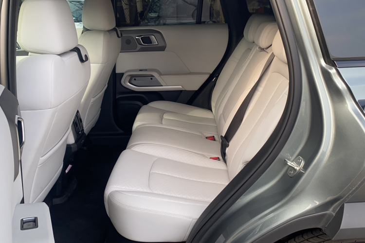 FangChengBao Tiger 3 2025 car image #9