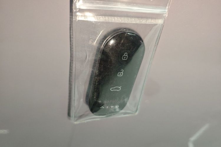 2024 car image #9