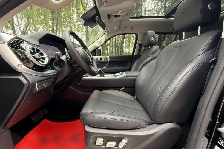 Tank 400 New Energy 2025 immagine di auto #9