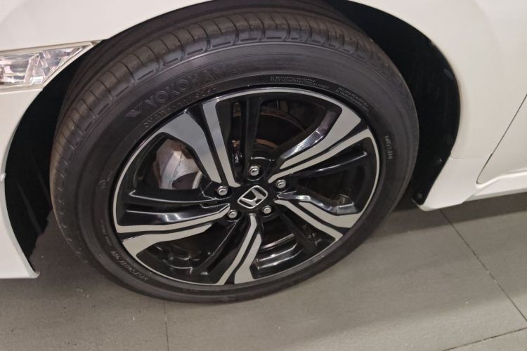 Honda Civic 2018 car image #9