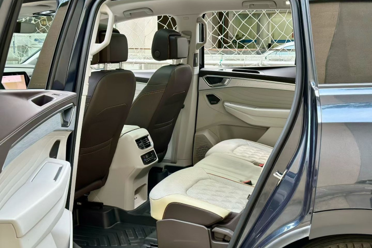 Volkswagen Talagon 2021 car image #9