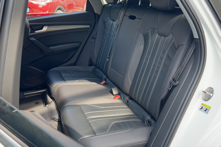 Audi Q5L 2022 car image #9