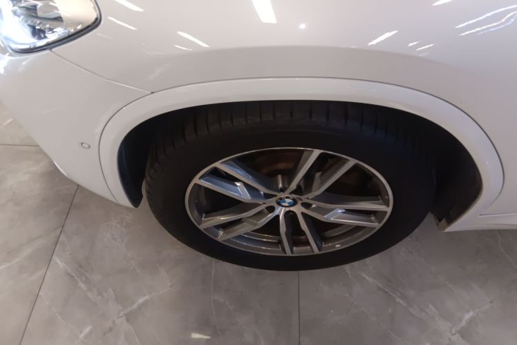 BMW X3 2018 car image #9