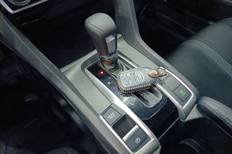 Honda Civic 2016 car image #9