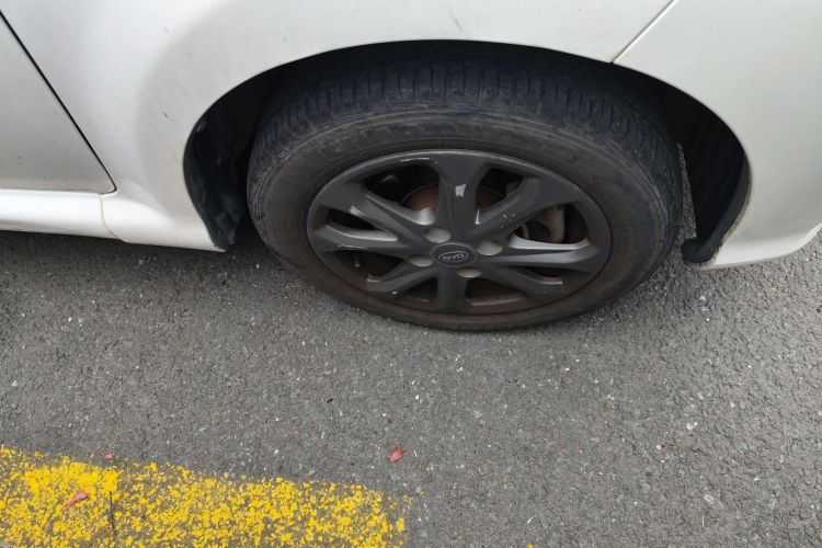 BYD e1 2019 #9 BYD e1 2019 car image #9