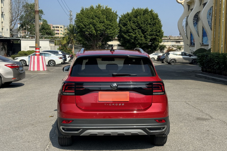 Volkswagen T-Cross 2020 #9 Volkswagen T-Cross 2020 car image #9