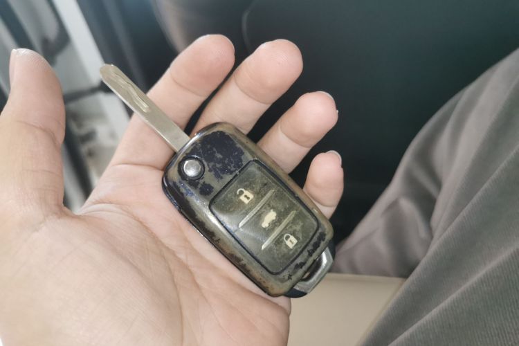 长安 悦翔V7 2015 汽车图片 #9