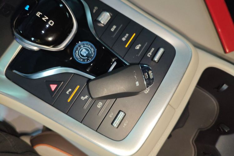 BYD Song Pro New Energy 2023 #9 BYD Song Pro New Energy 2023 car image #9