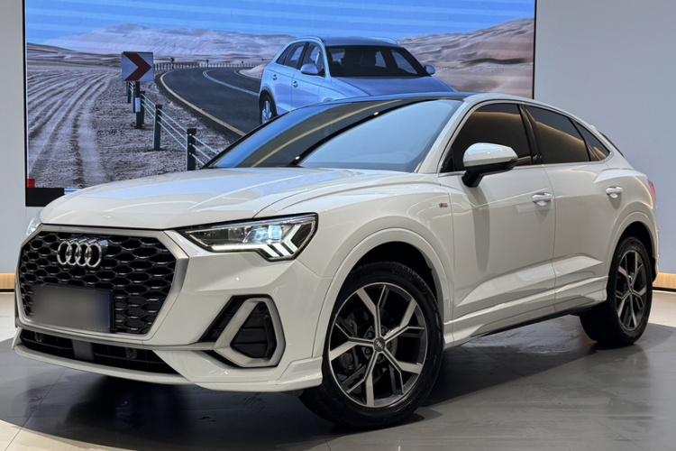 Audi Q3 Sportback 2021 car image #9