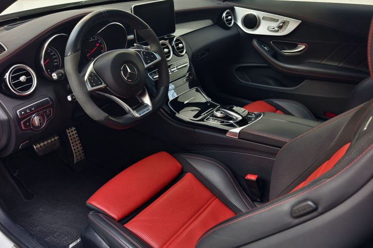 Mercedes-Benz C AMG 2018 image de voiture #9