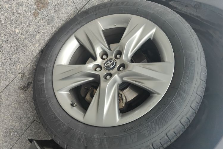 Toyota Highlander 2019 car image #9