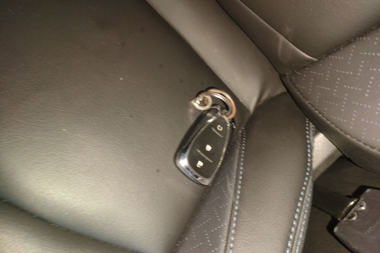 Chevrolet Charm 2022 car image #9