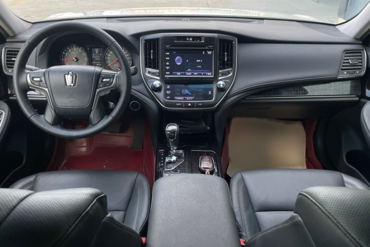 丰田 皇冠 2017 #9 丰田 皇冠 2017 汽车图片 #9