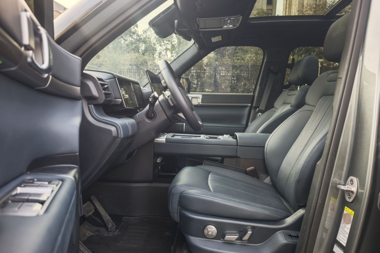 FangChengBao Tiger 7 2025 car image #9