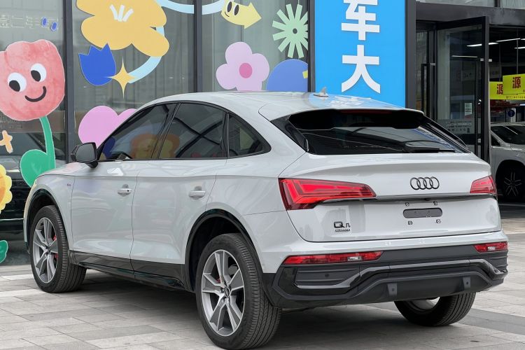 Audi Q5L Sportback 2023 #9 Audi Q5L Sportback 2023 immagine di auto #9