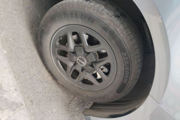 BYD Seal 05 DM-i 2025 car image #9