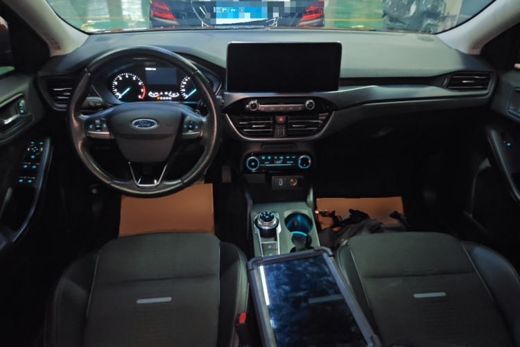 Ford Focus Active 2019 #9 Ford Focus Active 2019 immagine di auto #9