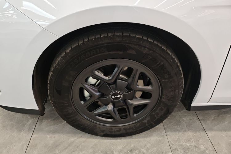 BYD Seal 05 DM-i 2025 #9 BYD Seal 05 DM-i 2025 car image #9