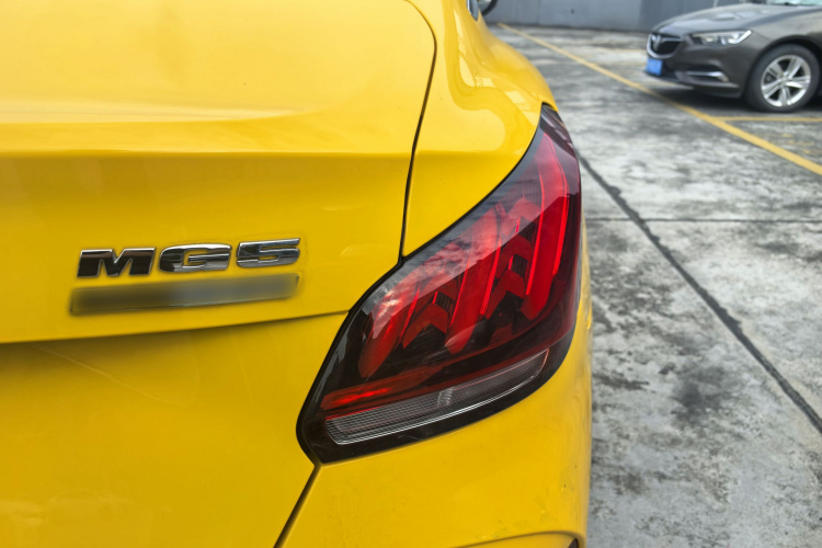 MG 5 2022 car image #9