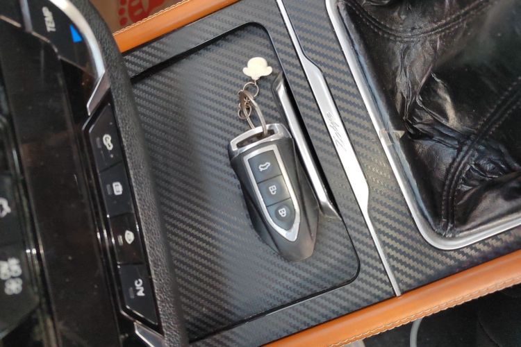 Zotye T300 2017 изображение автомобиля #9