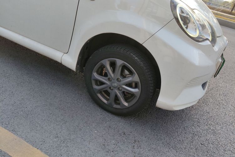 BYD e1 2019 #9 BYD e1 2019 car image #9