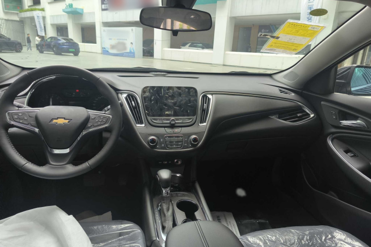 Chevrolet Malibu XL car image #9