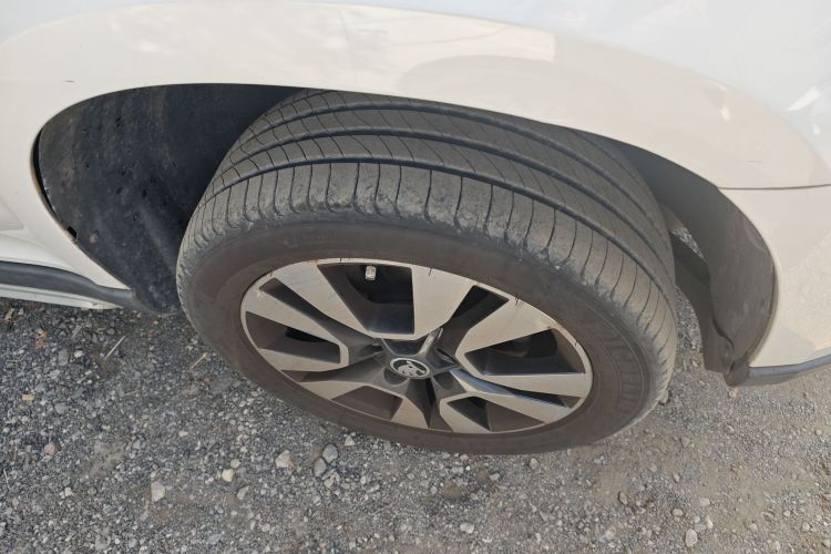 Skoda Yeti 2015 car image #9