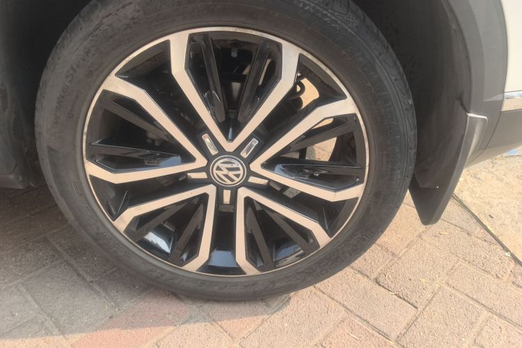 T-Roc 2019 car image #9