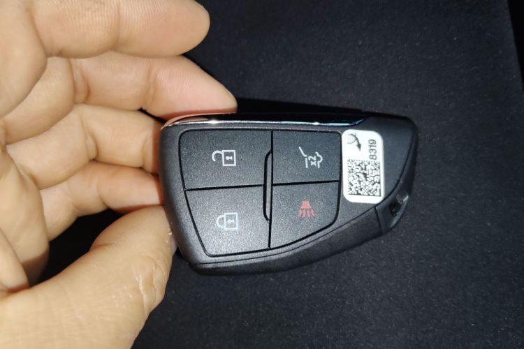 Chevrolet Equinox Plus 2024 car image #9