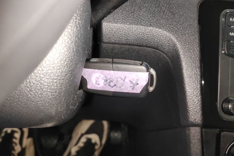Santana 2020 car image #9