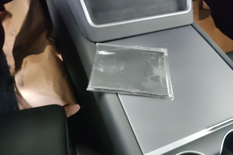 特斯拉 Model Y L 2025 汽车图片 #9