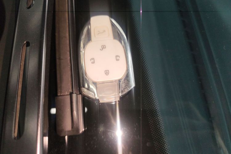 GAC Trumpchi E9 2023 #9 GAC Trumpchi E9 2023 car image #9