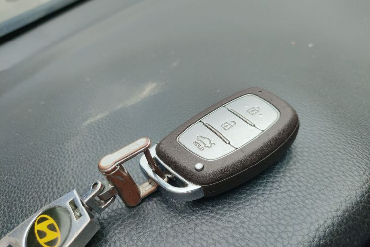 Hyundai Mistra 2018 car image #9