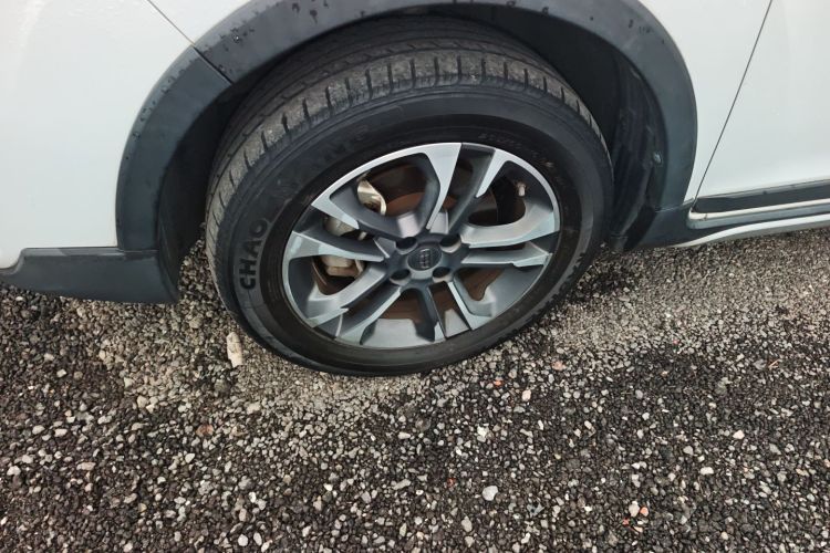 Vision X3 2019 car image #9