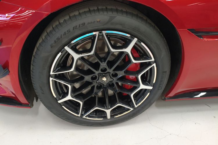 MG Cyberster 2024 car image #9