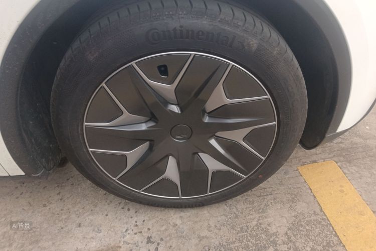 特斯拉 Model Y L 2025 汽车图片 #9