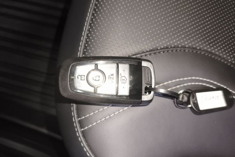 Ford Mustang Mach-E 2023 #9 Ford Mustang Mach-E 2023 immagine di auto #9