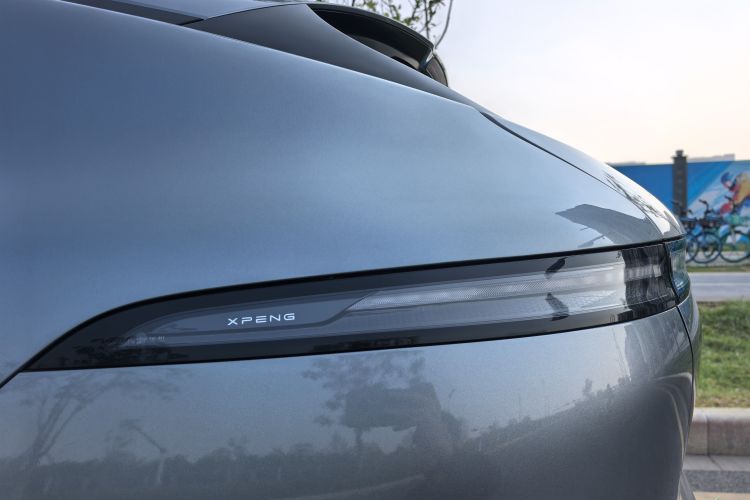 Xpeng G6 2023 صورة سيارة #9