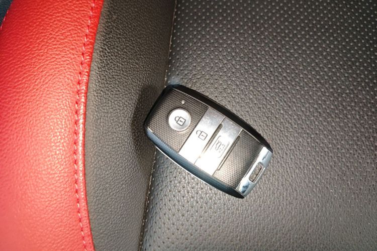 Kia Rio Cross 2018 صورة سيارة #9