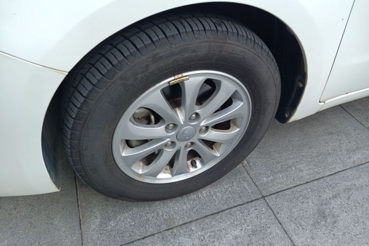 Kia K3 2018 car image #9