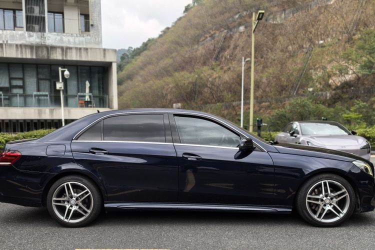 Mercedes-Benz E Class 2015 car image #9
