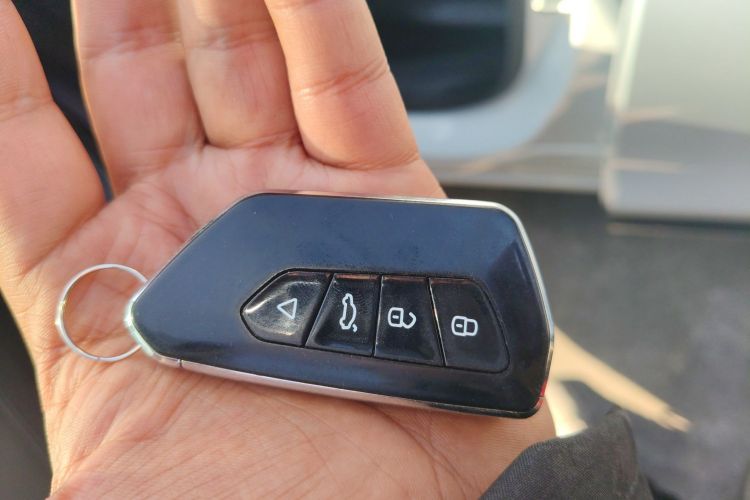 MG ONE 2023 car image #9