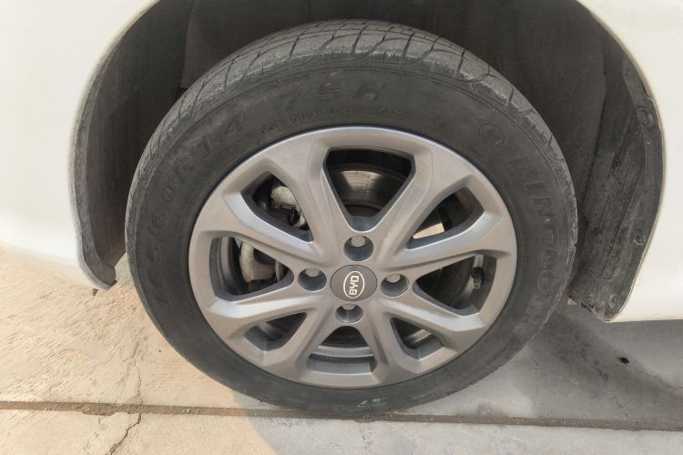 BYD e1 2019 #9 BYD e1 2019 car image #9