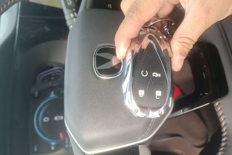 Changan X7 PLUS 2025 car image #9