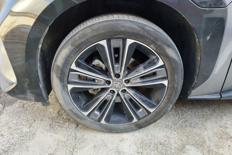 Toyota bZ4X 2022 immagine di auto #9