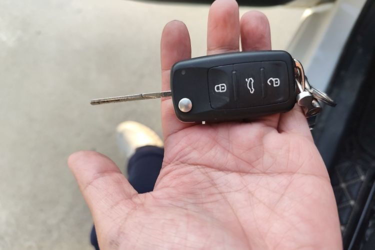 Skoda Rapid 2018 car image #9