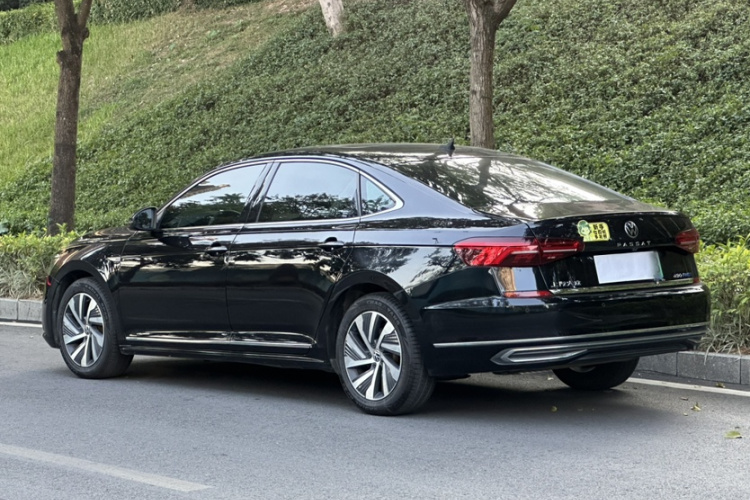 Volkswagen Passat New Energy 2021 car image #9
