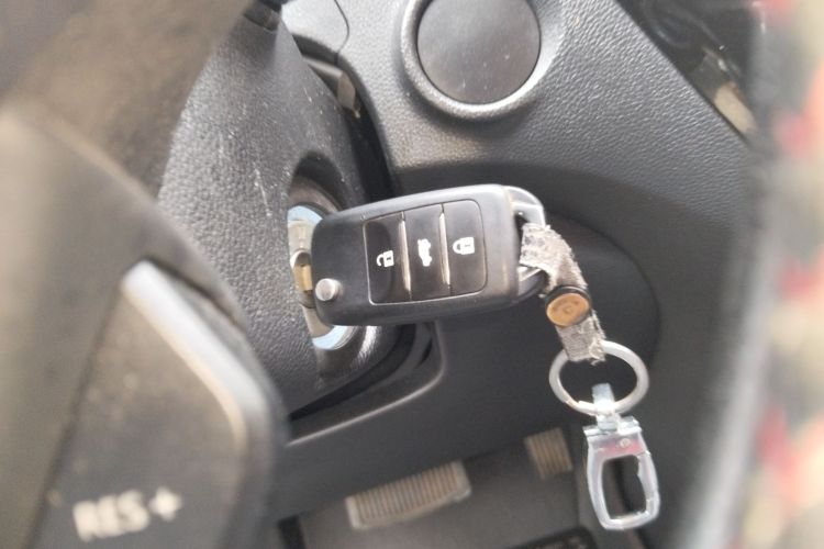 Changan CS15 2017 изображение автомобиля #9