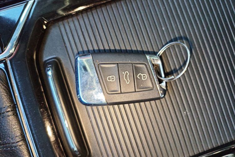 Volkswagen Passat 2019 car image #9