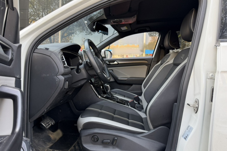 T-Roc 2023 immagine di auto #9